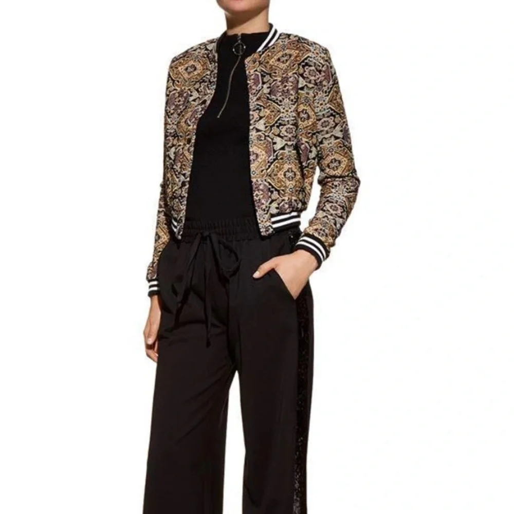 Maje - BASLIRA TAPESTRY-INSPIRED JACQUARD BOMBER JACKET - Picture 4 of 14